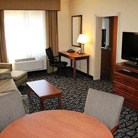 Holiday Inn Express Hotel & Suites Grand Junction By Ihg Exterior photo