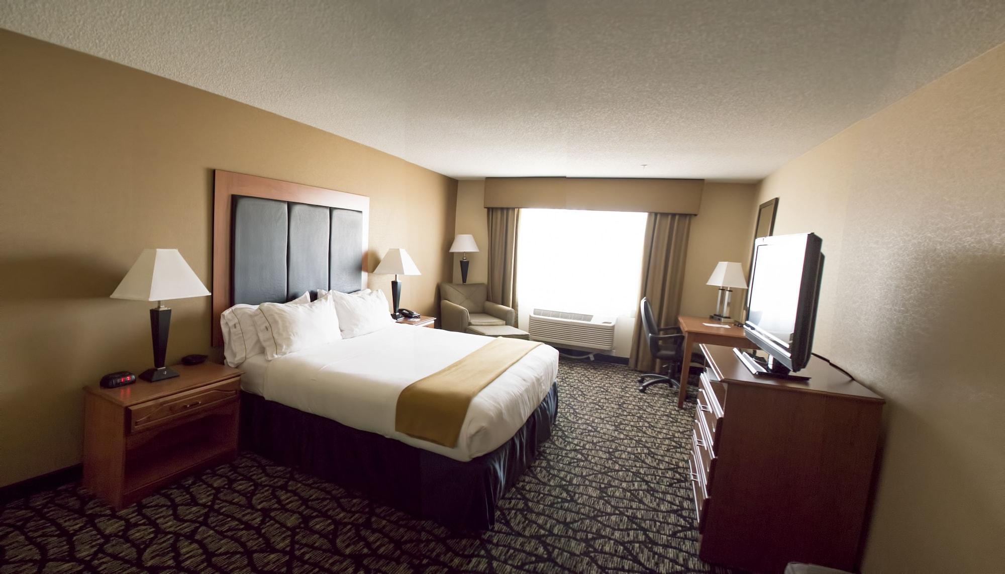 Holiday Inn Express Hotel & Suites Grand Junction By Ihg Exterior photo