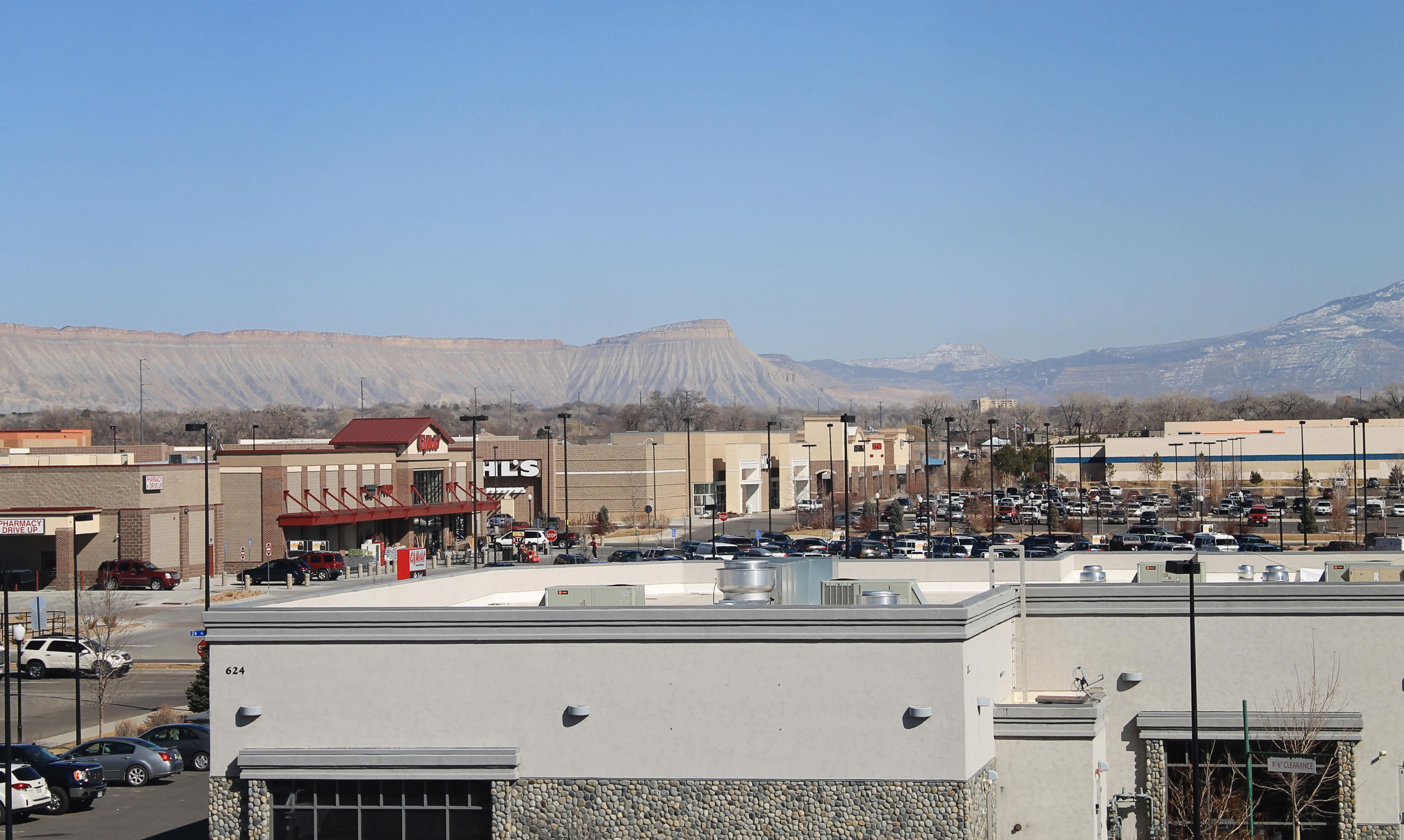 Holiday Inn Express Hotel & Suites Grand Junction By Ihg Exterior photo