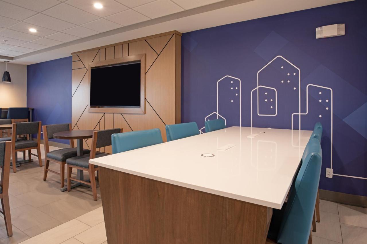 Holiday Inn Express Hotel & Suites Grand Junction By Ihg Exterior photo
